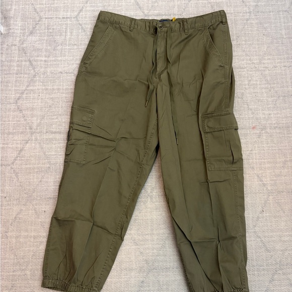 Ralph Lauren Women's Olive Cargo Pants - Picture 2 of 8